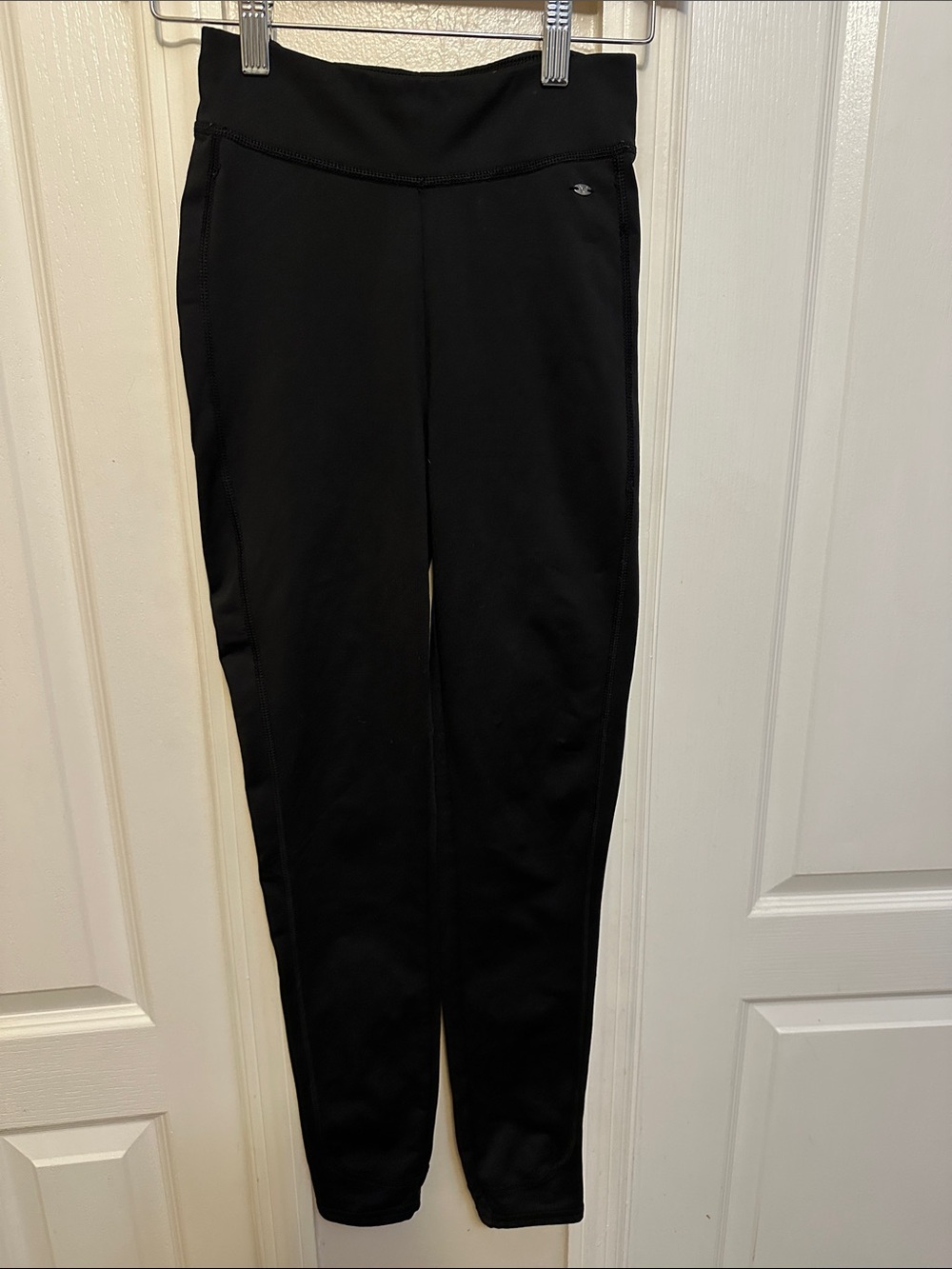 American Eagle Outfitters Black High-Rise Performance Leggings